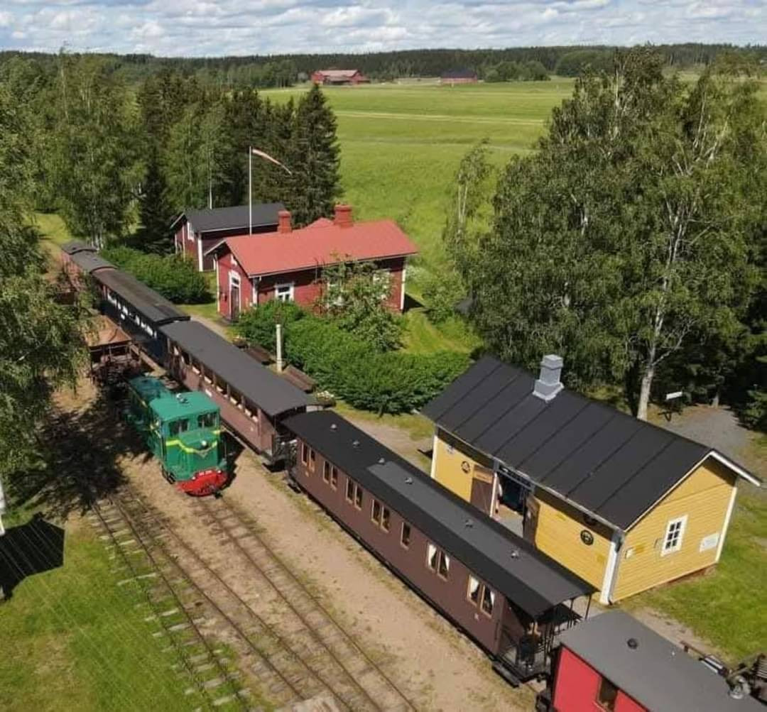 Museojunat kulussa -Juhannus